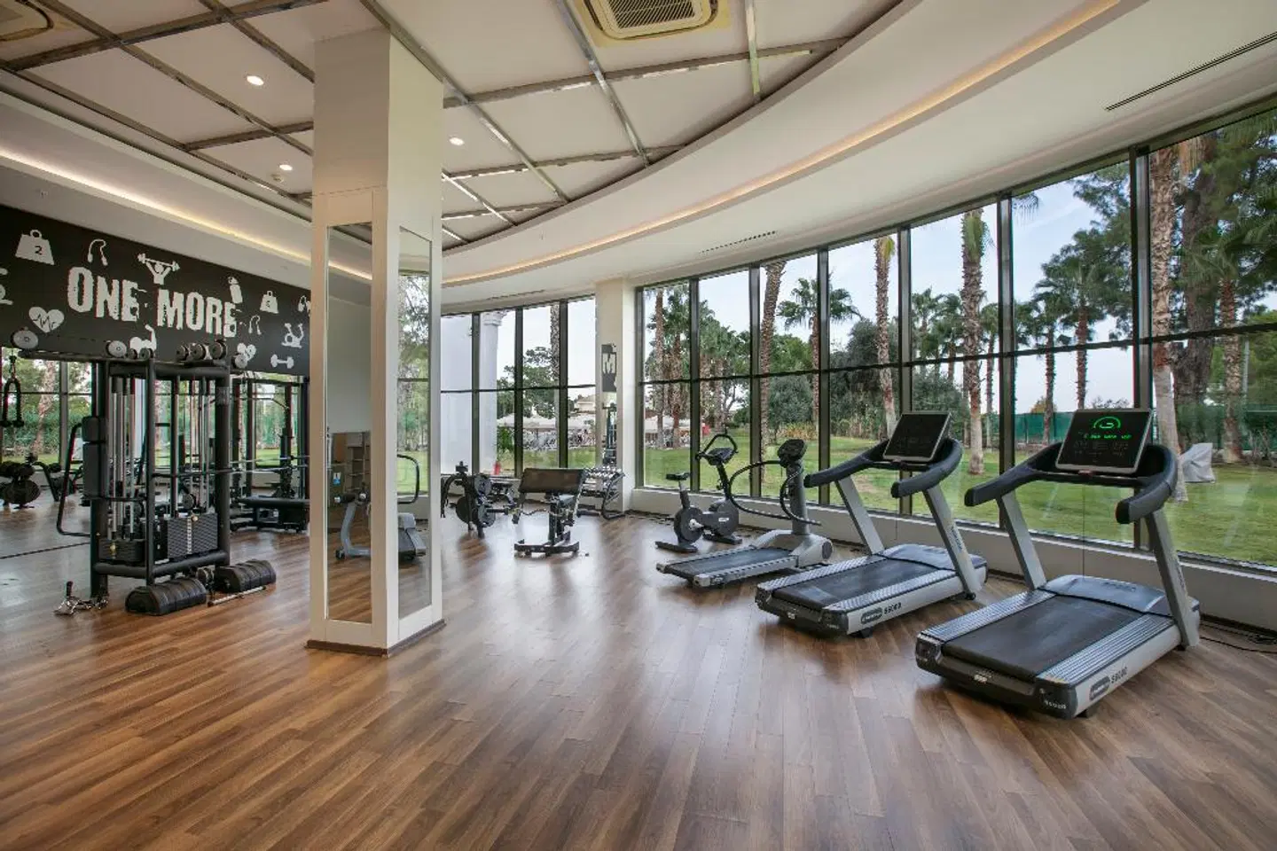 Juju Premier Palace SPORTS_AND_LEISURE