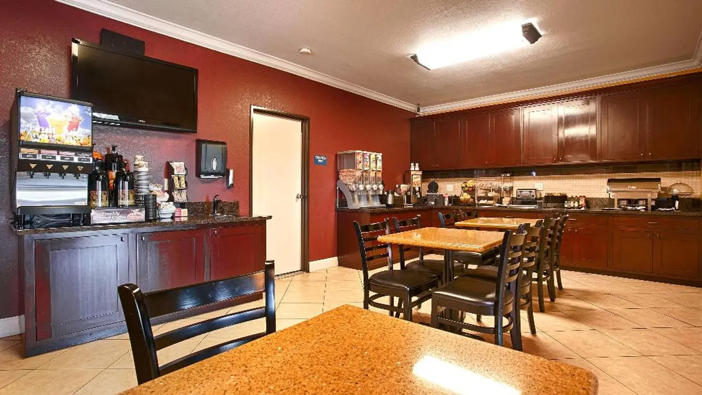 Best Western Anderson Inn RESTAURANT