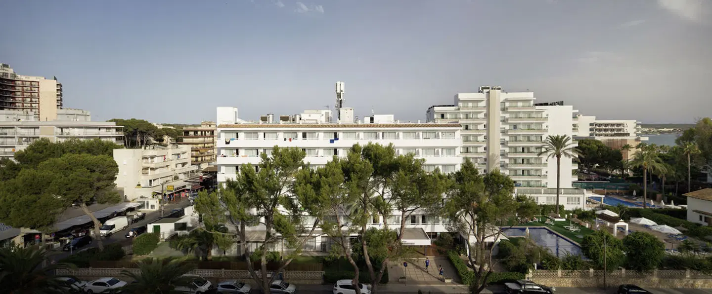 Foners EXTERIOR