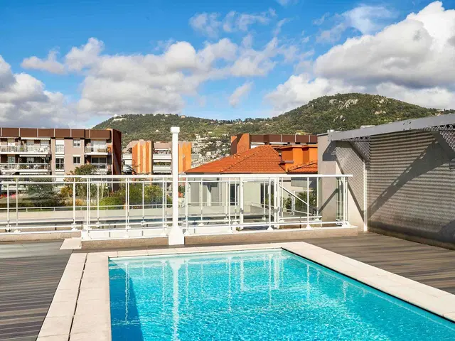Aparthotel Adagio Nice Centre OUTDOOR_POOL