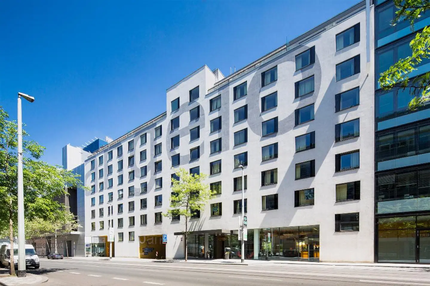 Orea Hotel Angelo Praha EXTERIOR