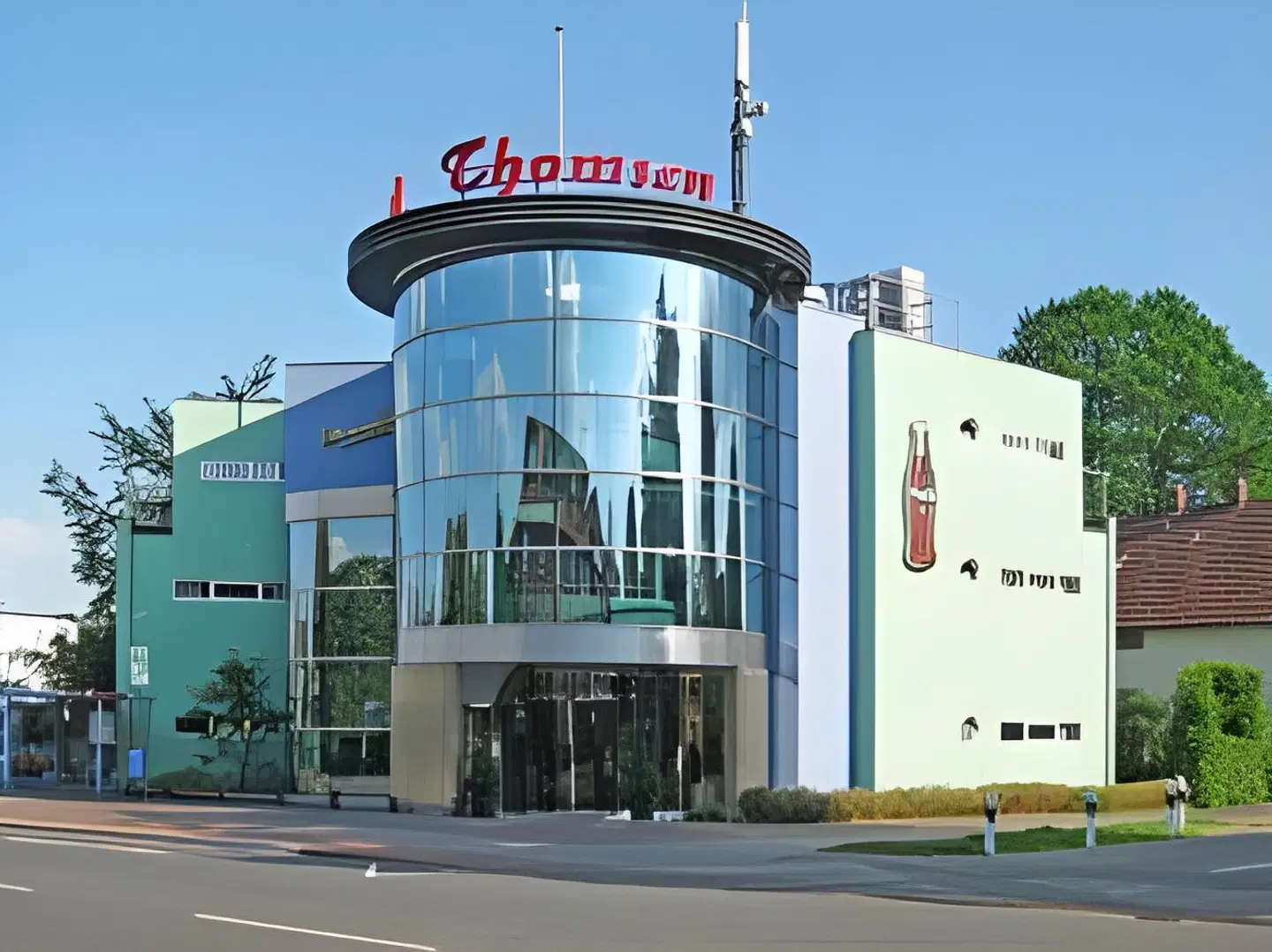 Thomsen EXTERIOR