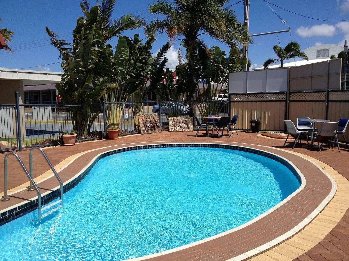 Main Street Motel Hervey Bay OUTDOOR_POOL