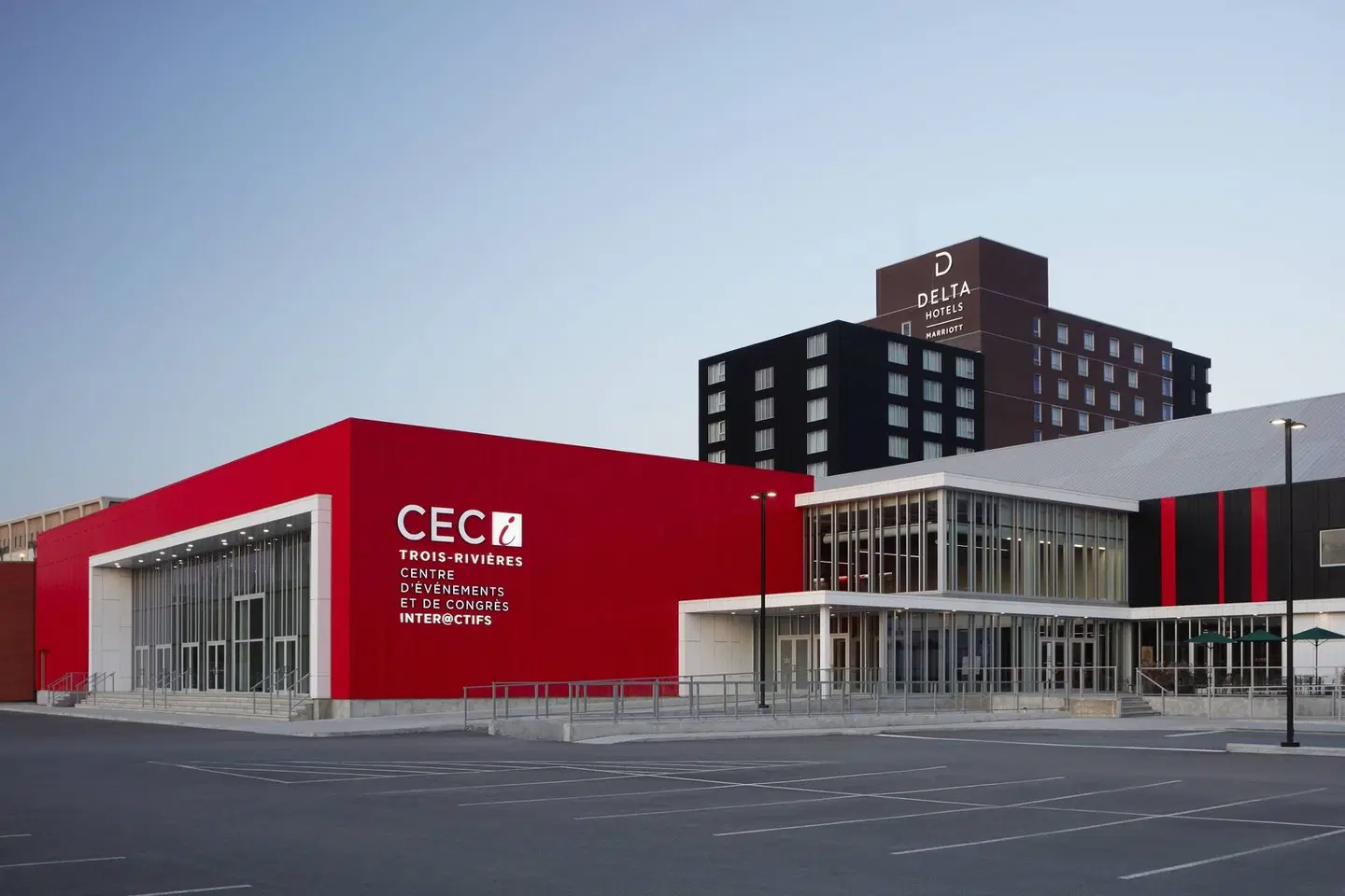 Delta Hotels by Marriott Trois Rivieres Conference Centre EXTERIOR