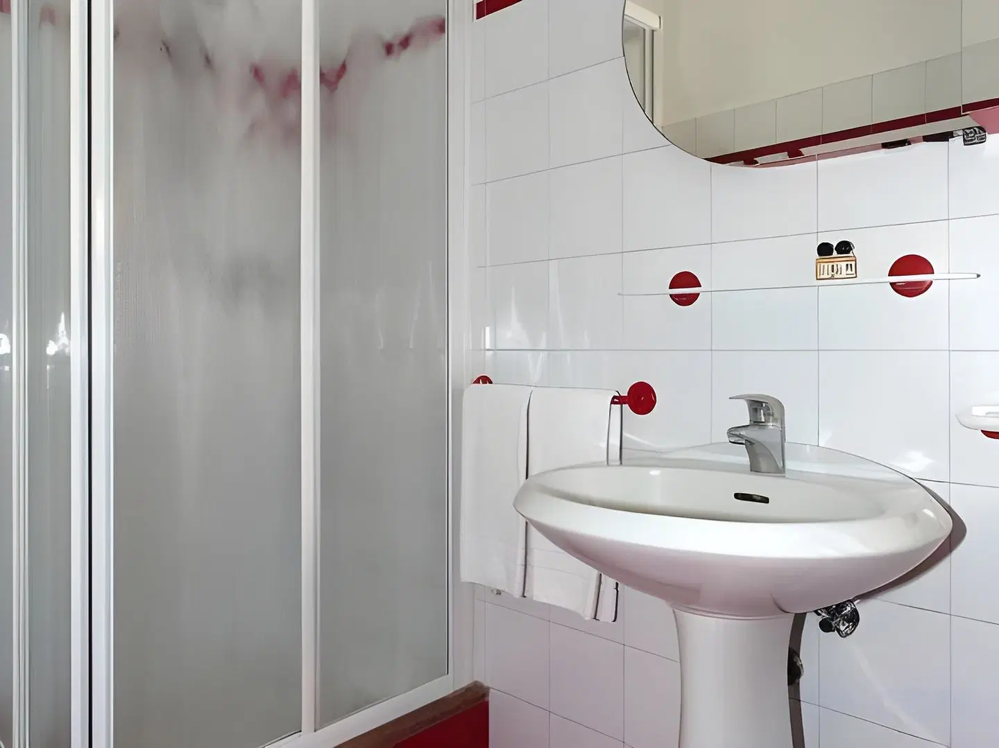 Residence Liberty BATHROOM
