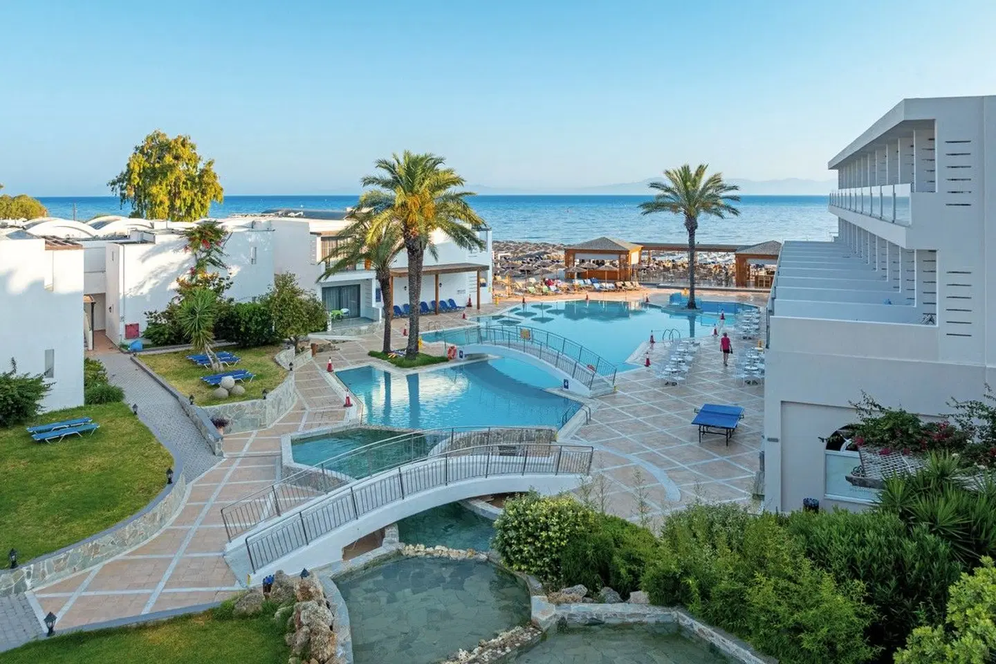 Avra Beach Resort OUTDOOR_POOL