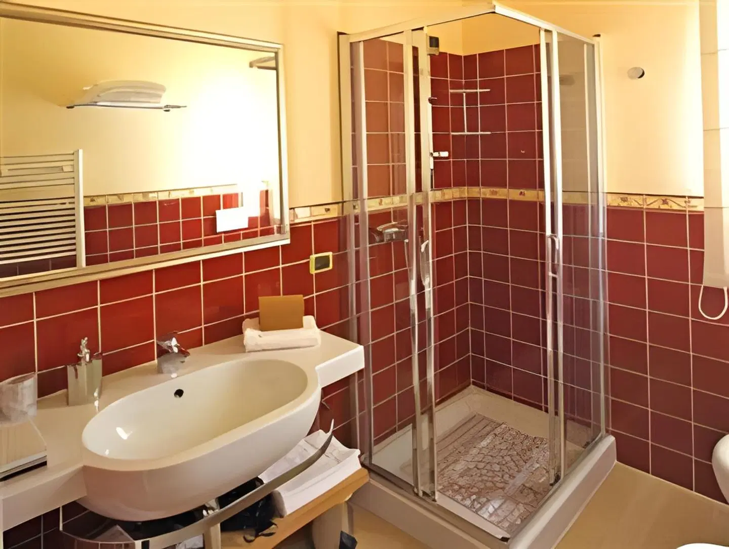 Relais Concorde BATHROOM