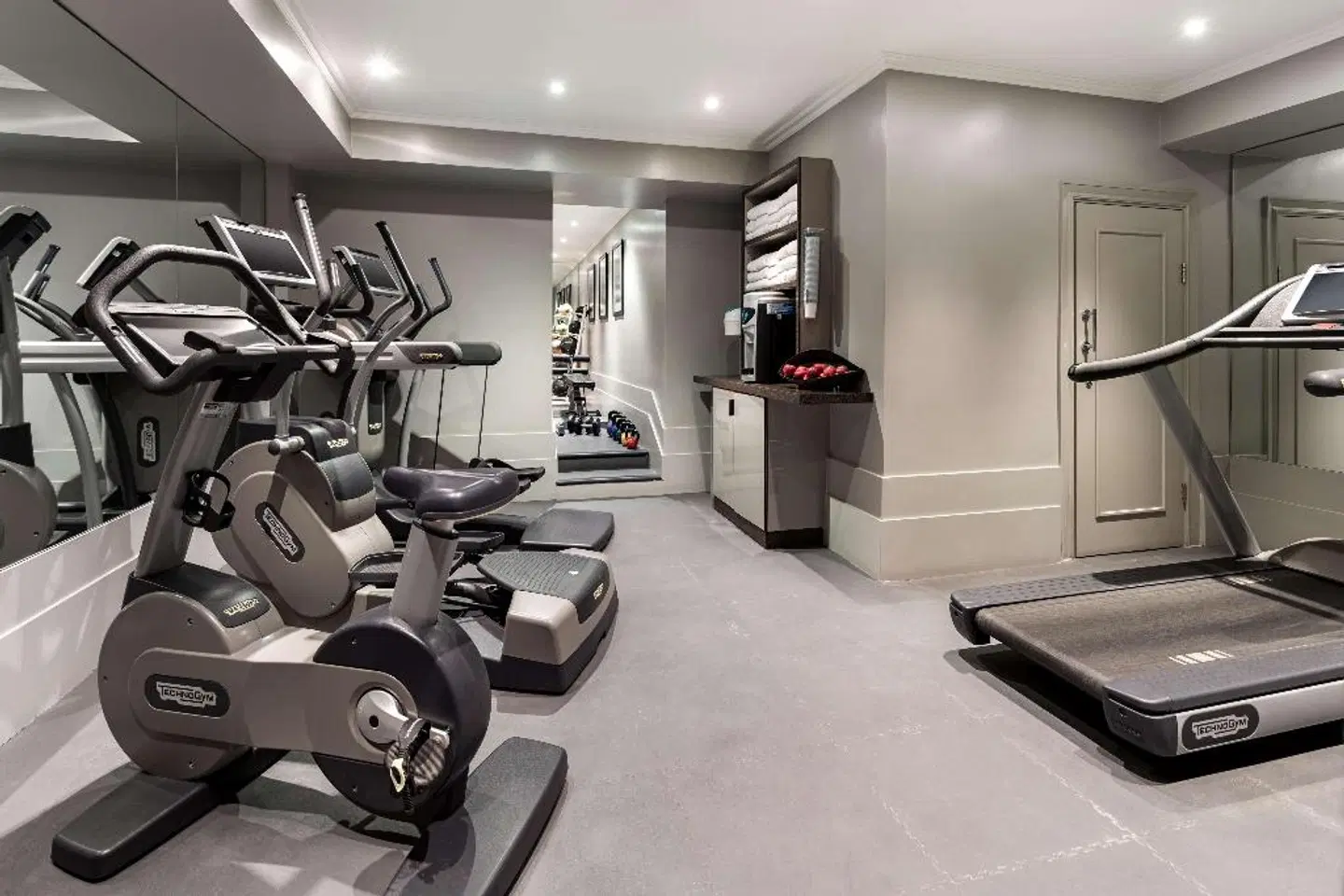 Radisson Blu Edwardian Grafton Hotel SPORTS_AND_LEISURE