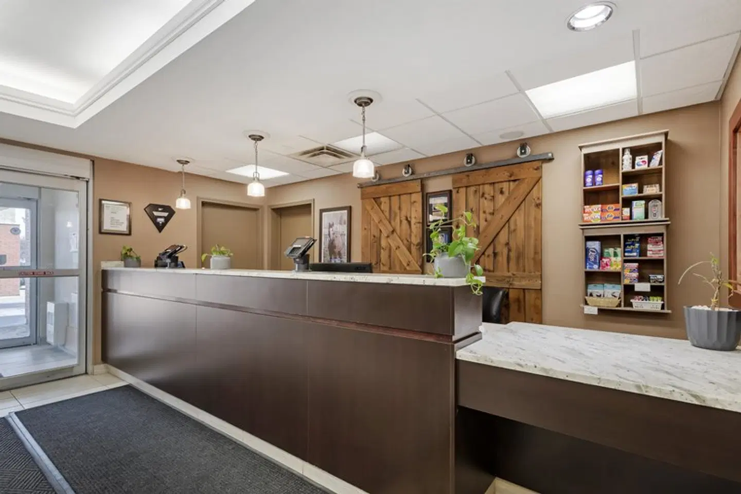 Best Western Plus Red Deer Inn & Suites LOUNGE_LOBBY