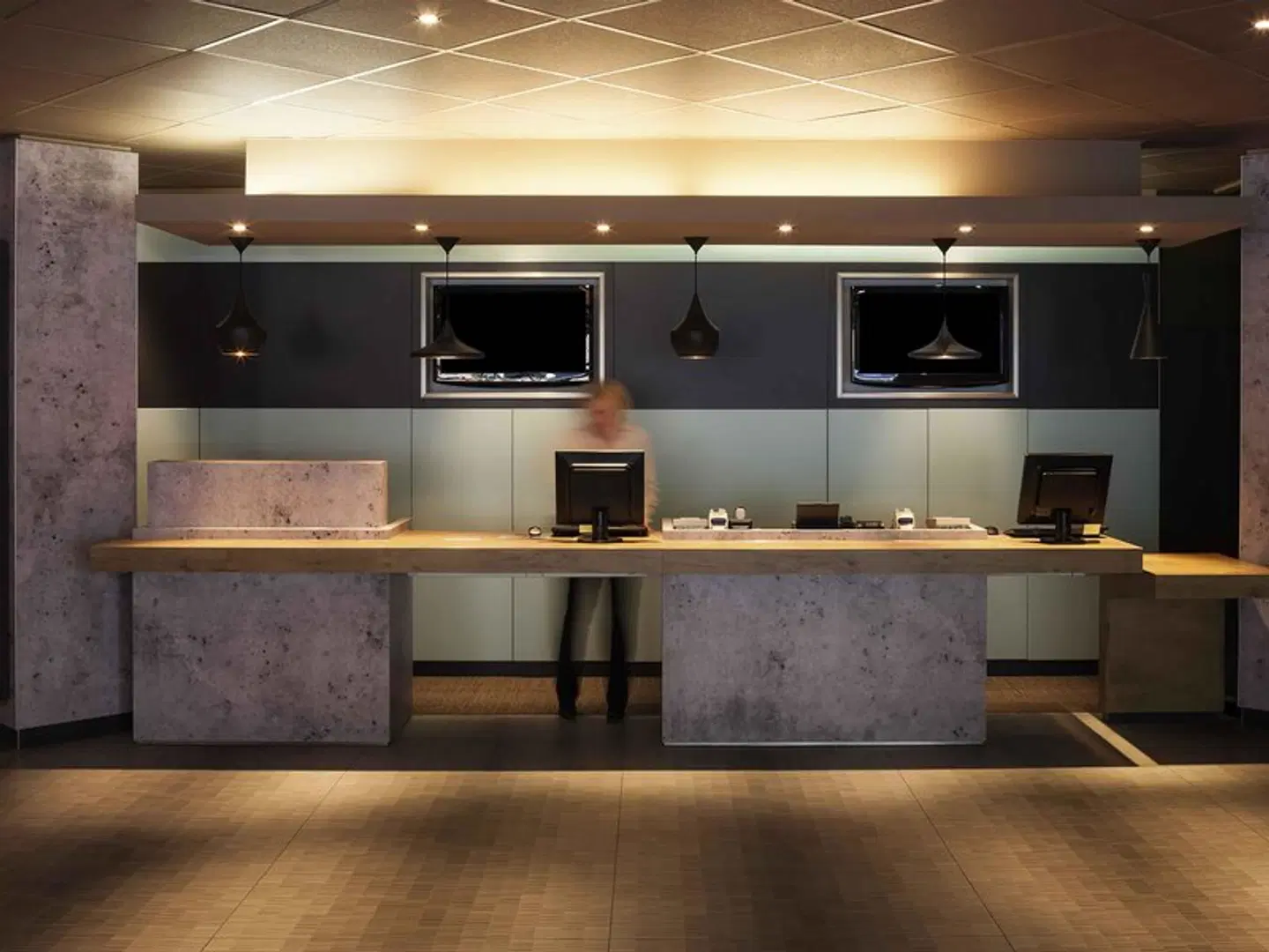 ibis Koeln Airport Badezimmer