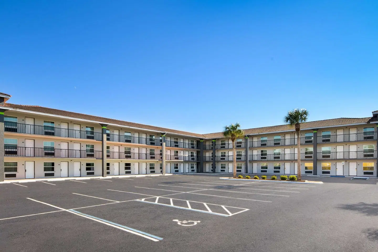 Days Inn Clermont Theme Park West EXTERIOR