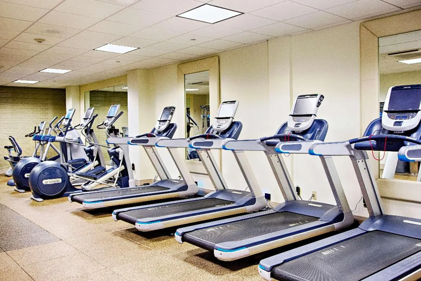 Hilton Ocala SPORTS_AND_LEISURE