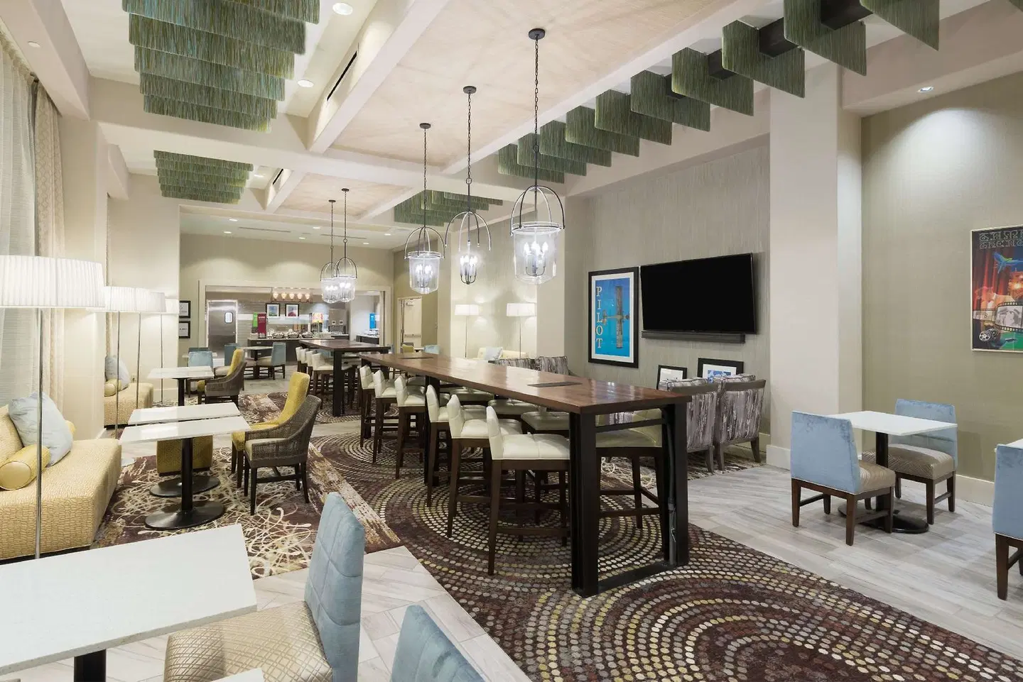 Hampton Inn & Suites Tampa Airport Avion Park Westshore Bar
