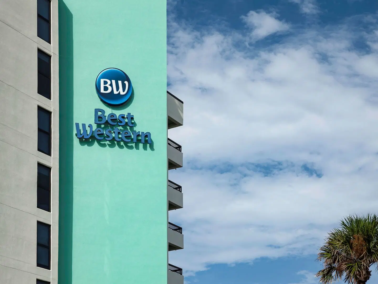 BEST WESTERN New Smyrna Beach Hotel & Suites EXTERIOR