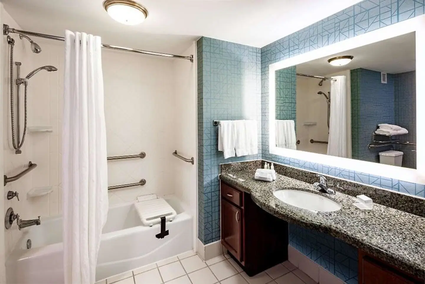 Homewood Suites by Hilton Jacksonville-South/St. Johns Ctr. Badezimmer