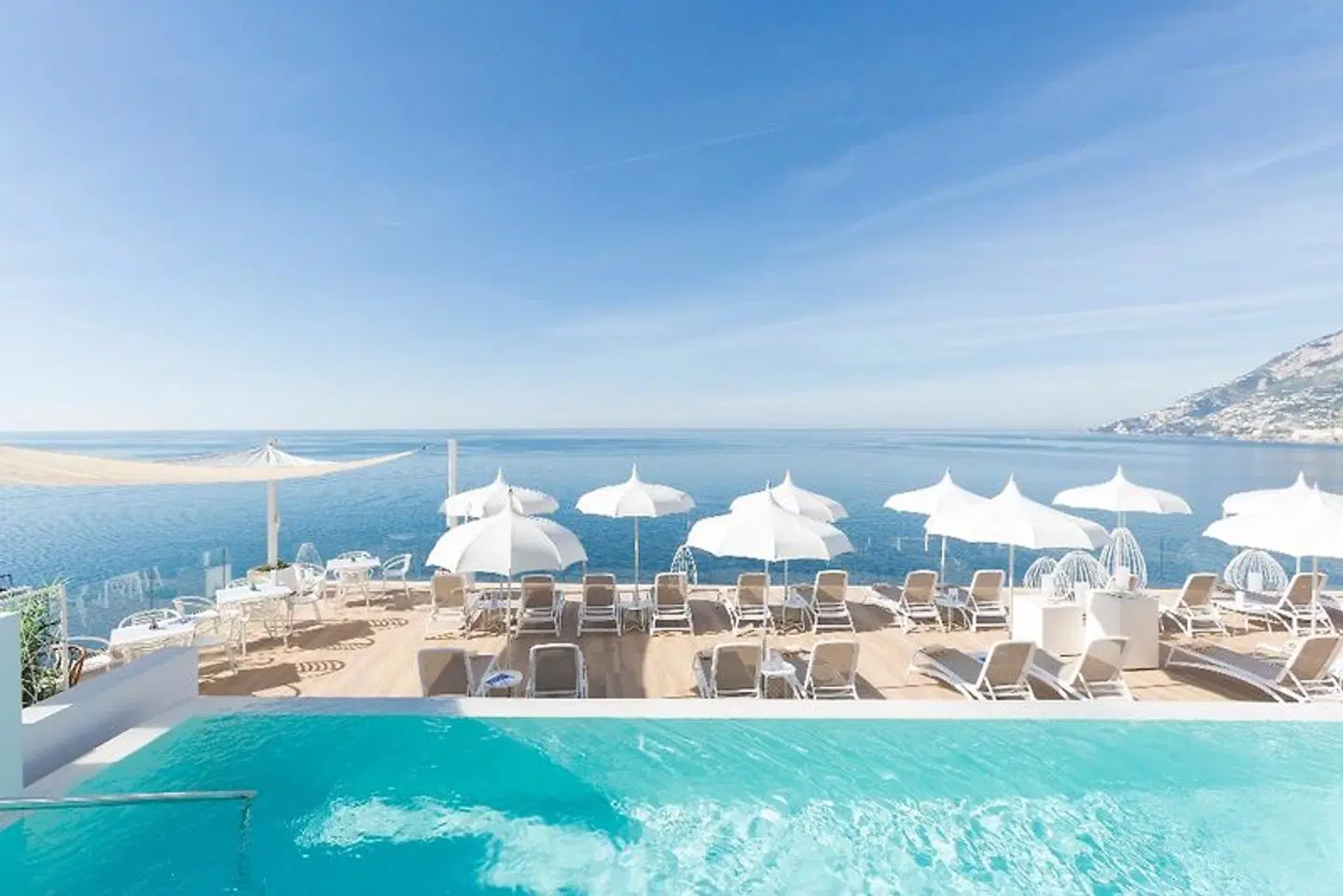 Hotel Club Due Torri OUTDOOR_POOL