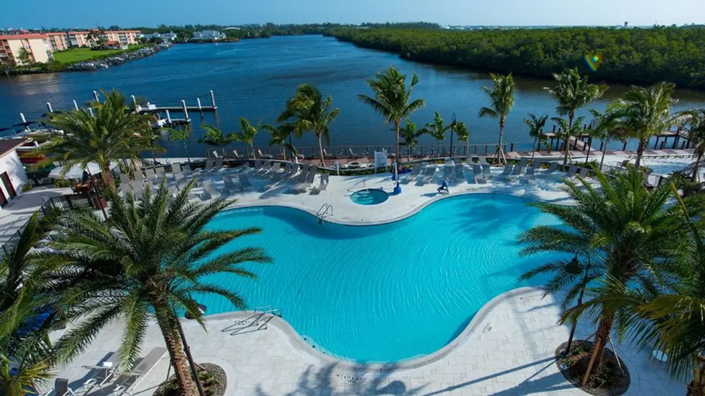 Hyatt House Naples/5th Avenue OUTDOOR_POOL