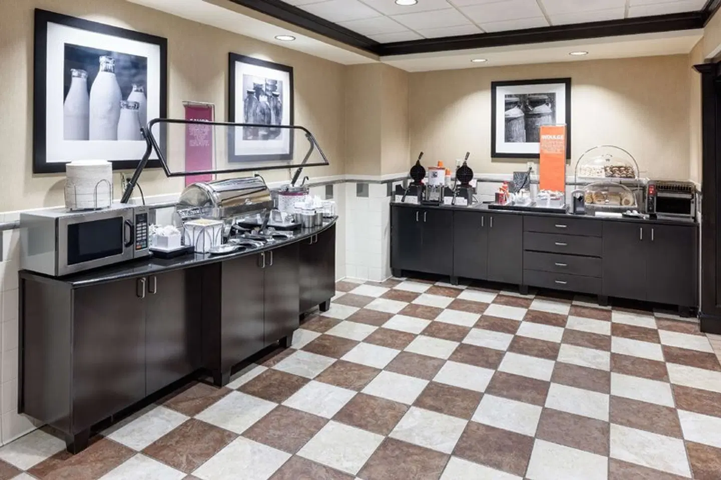 Hampton Inn Suites - Gainesville Downtown Restaurant