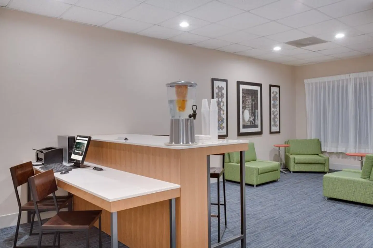 Holiday Inn Express & Suites Tampa-Fairgrounds-Casino by IHG SPORTS_AND_LEISURE