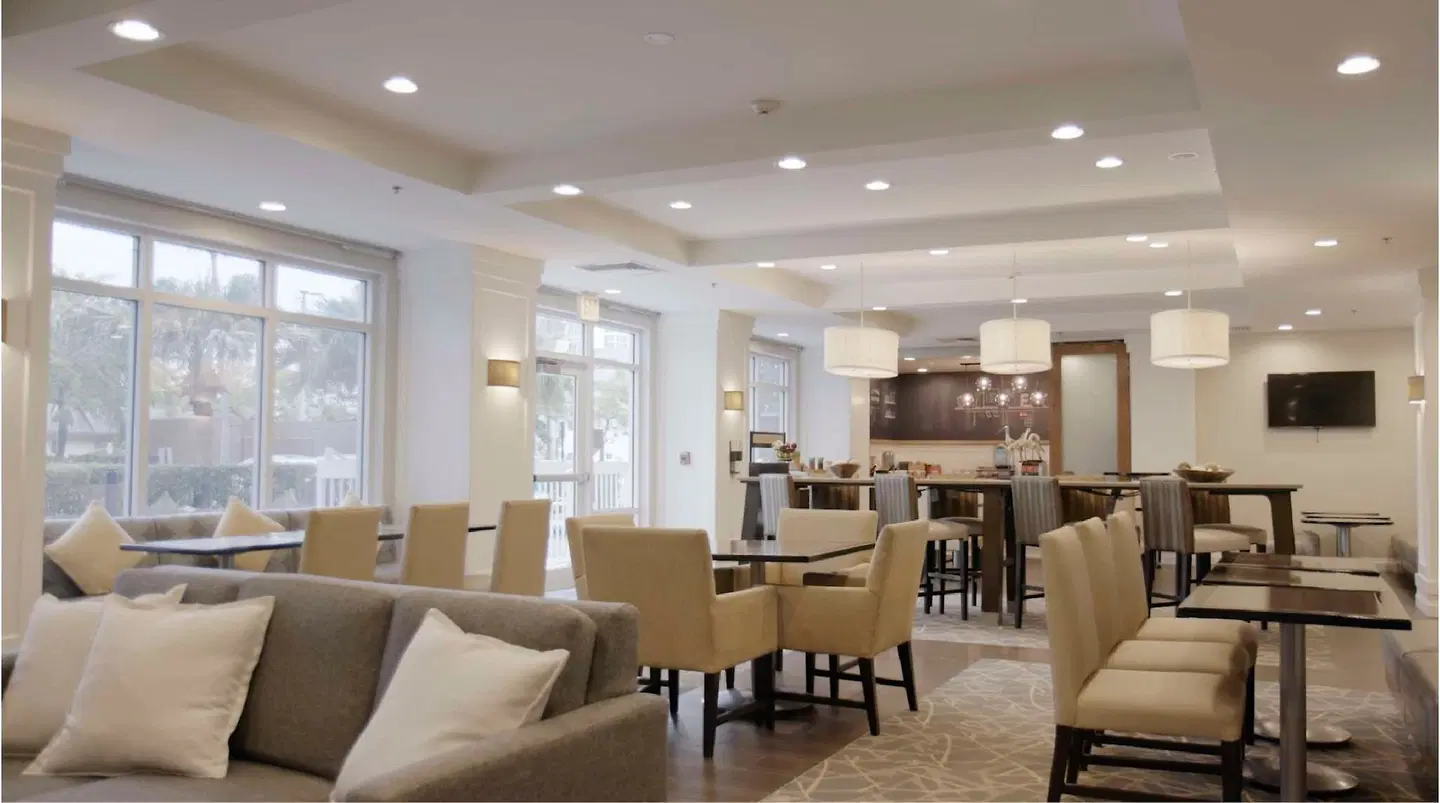 Hampton Inn Hallandale Beach Aventura LOUNGE_LOBBY
