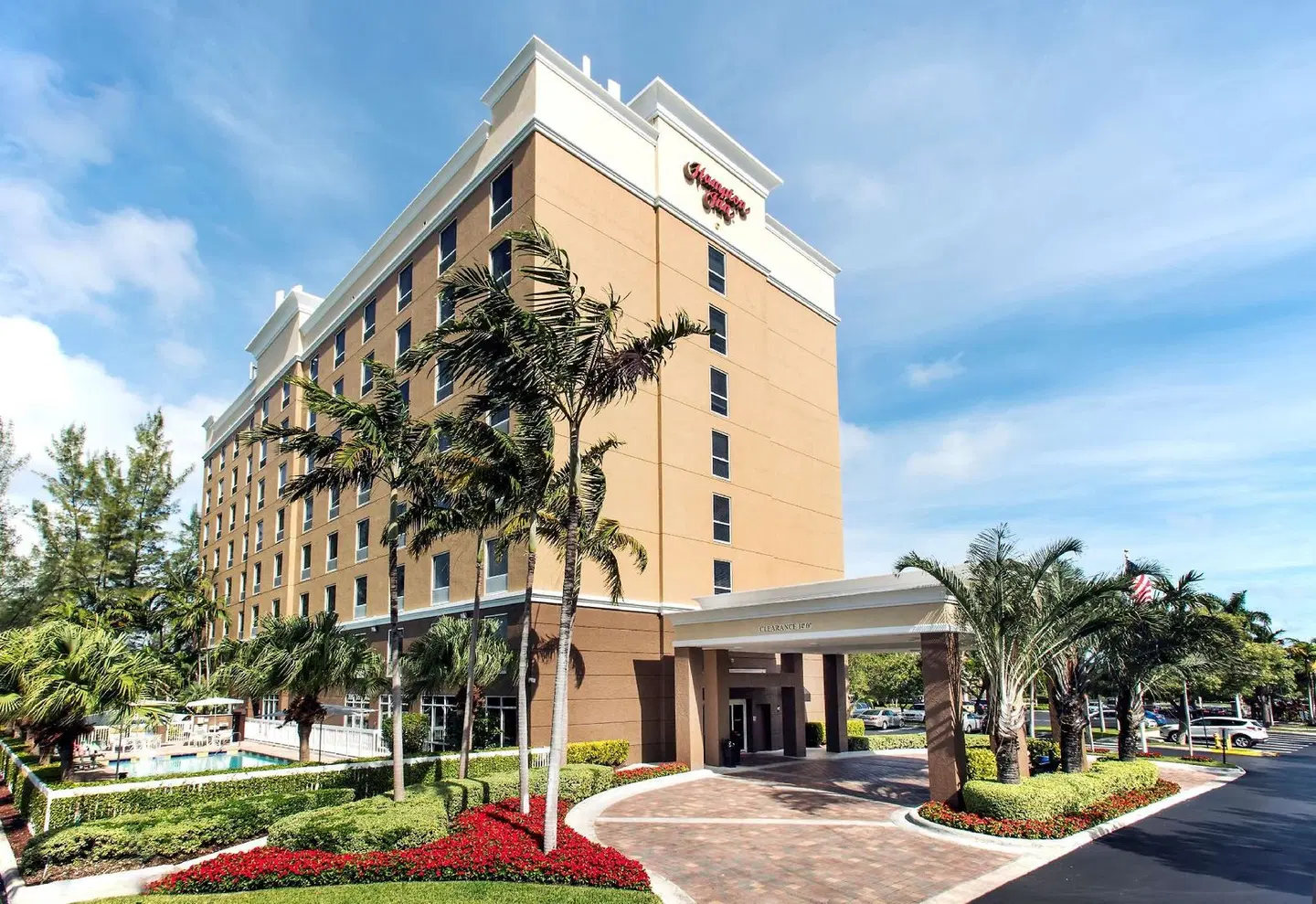 Hampton Inn Hallandale Beach Aventura EXTERIOR