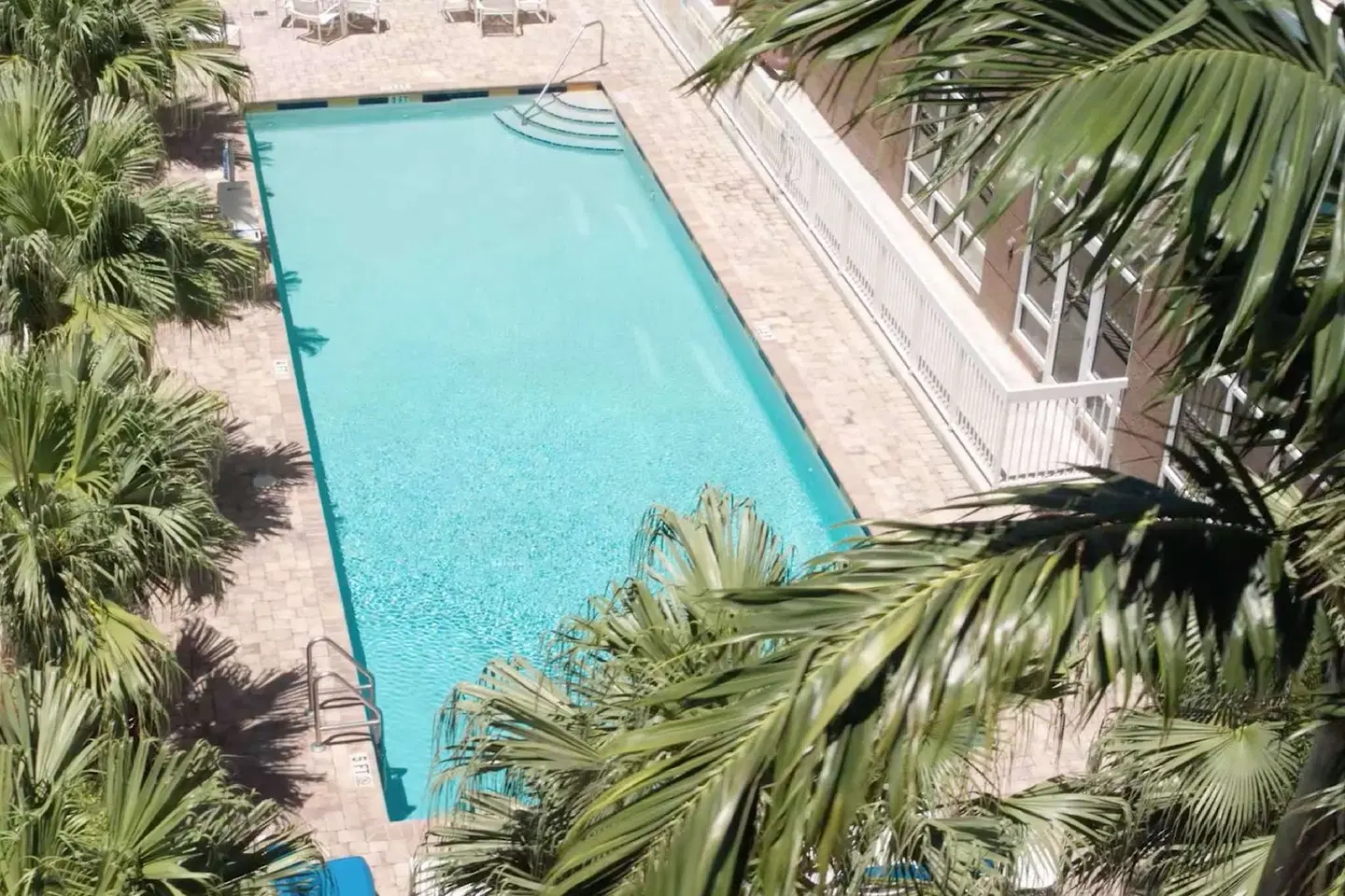 Hampton Inn Hallandale Beach Aventura OUTDOOR_POOL