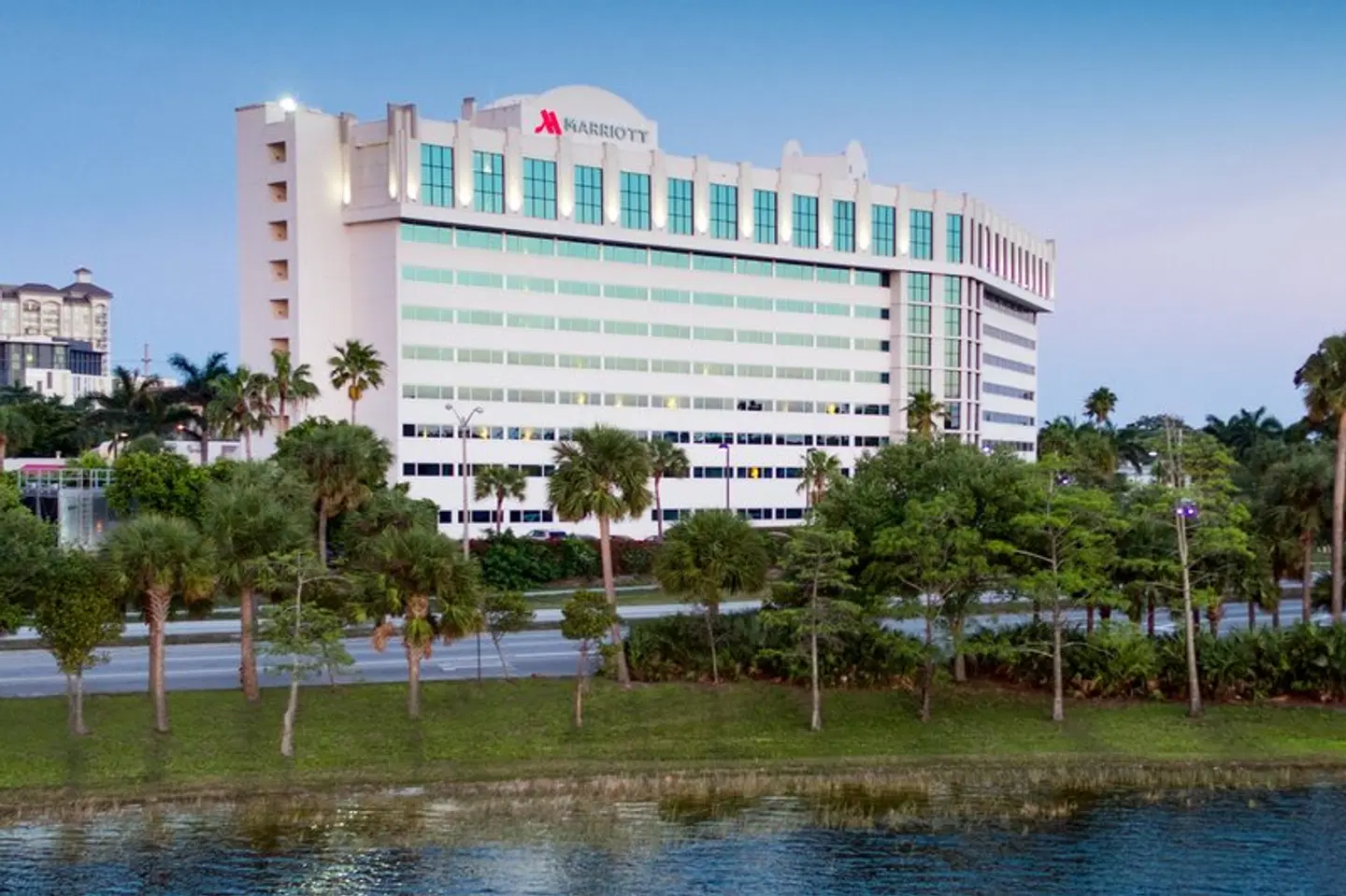 West Palm Beach Marriott EXTERIOR