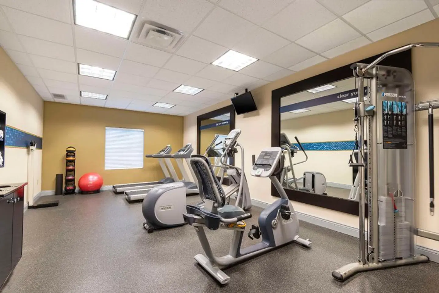 Hampton Inn & Suites Fort Myers-Colonial Blvd. SPORTS_AND_LEISURE