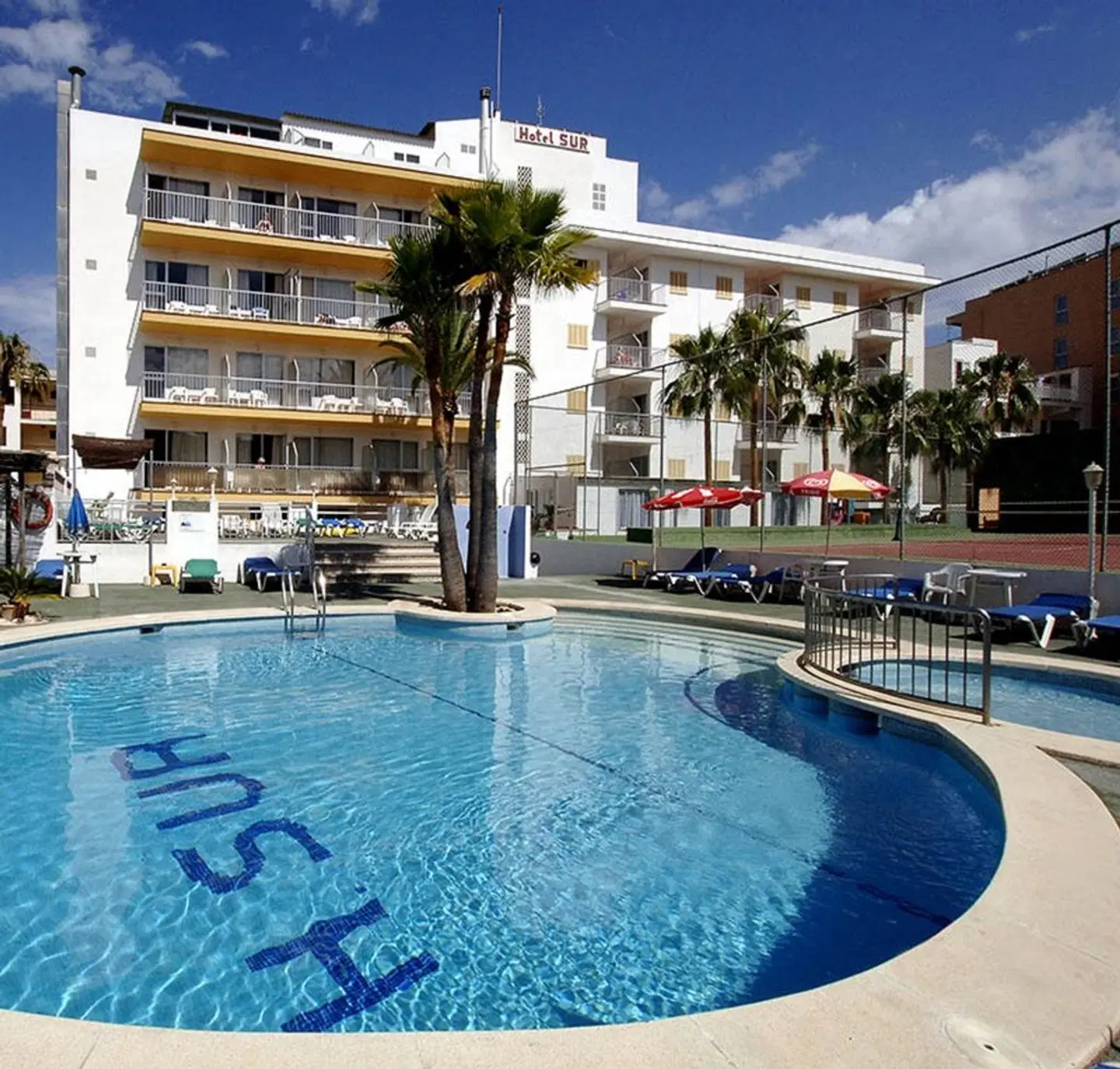 Sur OUTDOOR_POOL