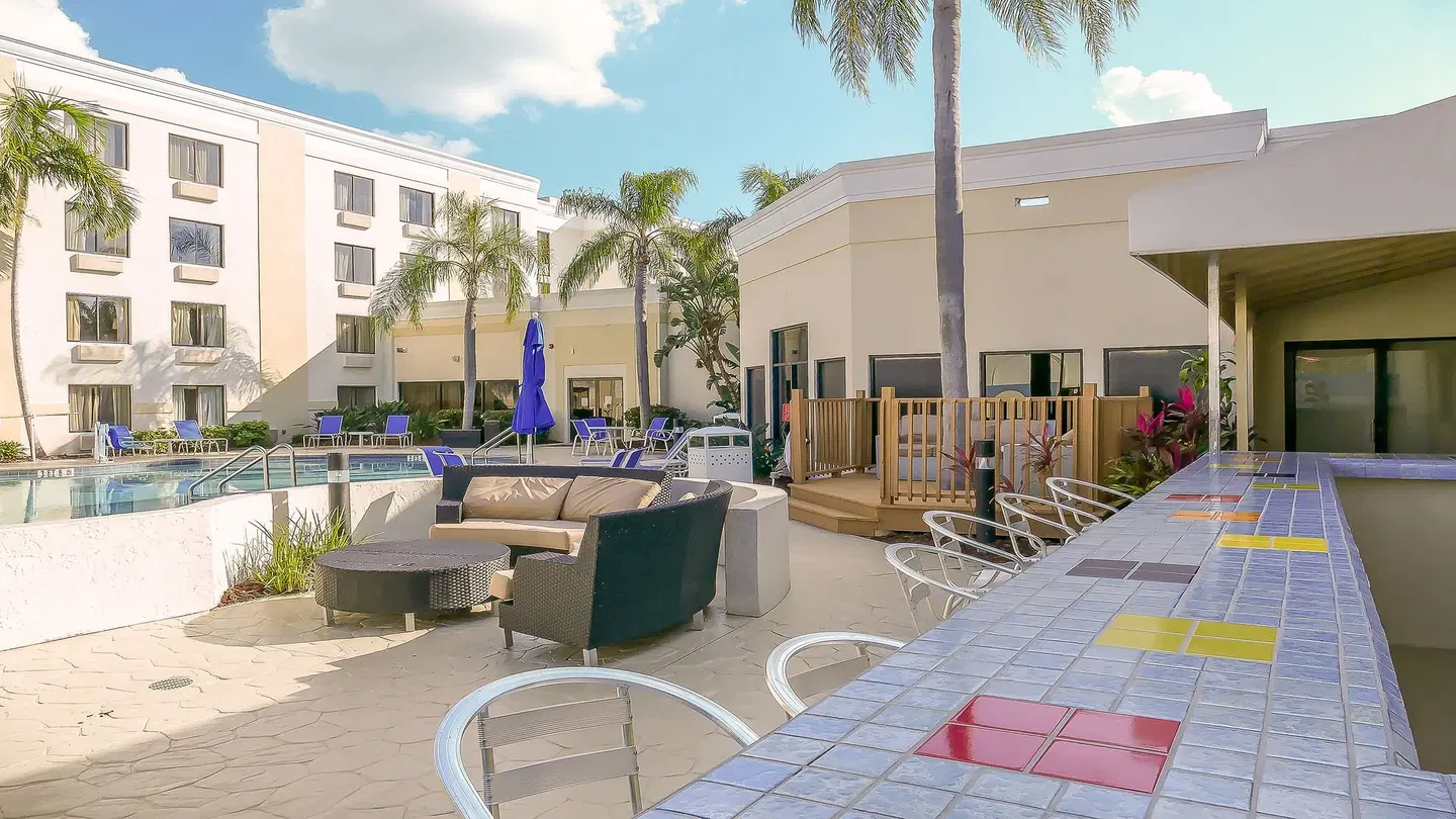 Holiday Inn Edison at Midtown Terrasse