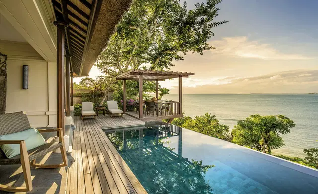 Four Seasons Resort Bali at Jimbaran Bay OUTDOOR_POOL