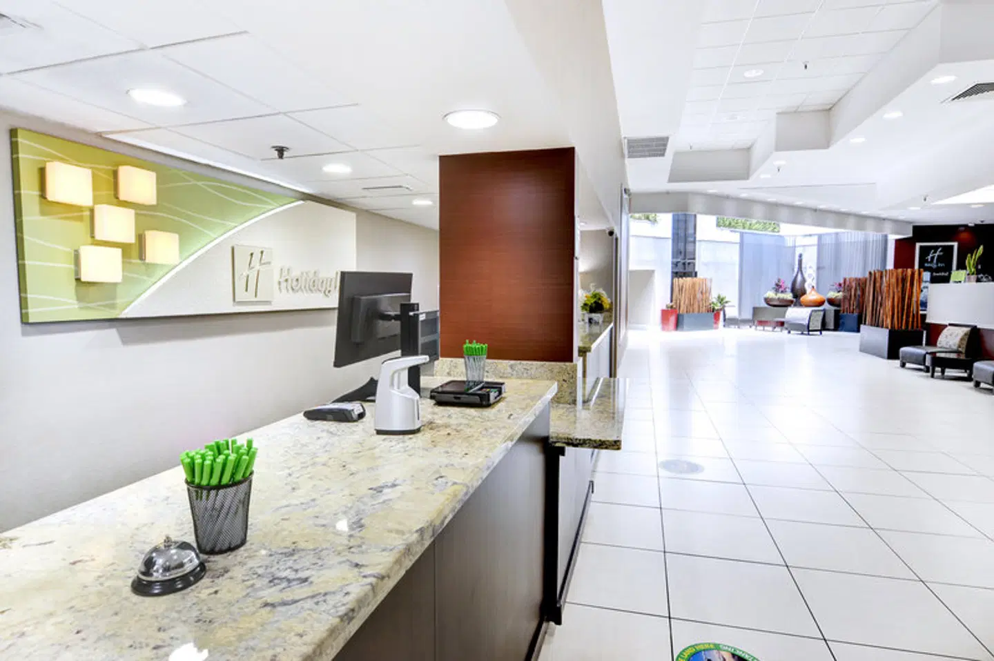 Holiday Inn St Petersburg N - Clearwater by IHG LOUNGE_LOBBY