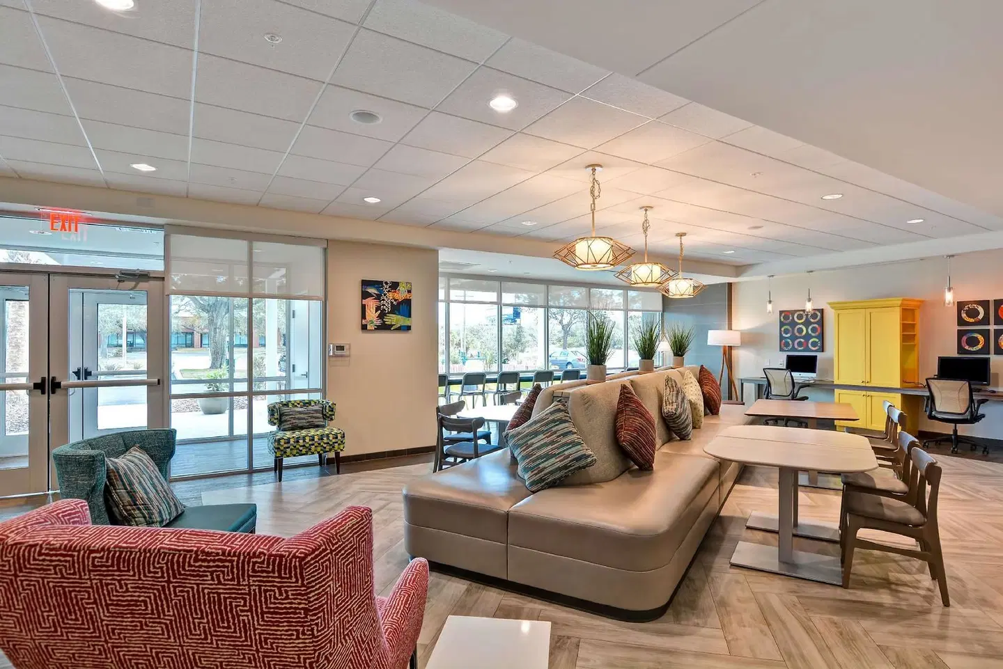 Home2 Suites By Hilton Tampa USF Near Busch Gardens LOUNGE_LOBBY