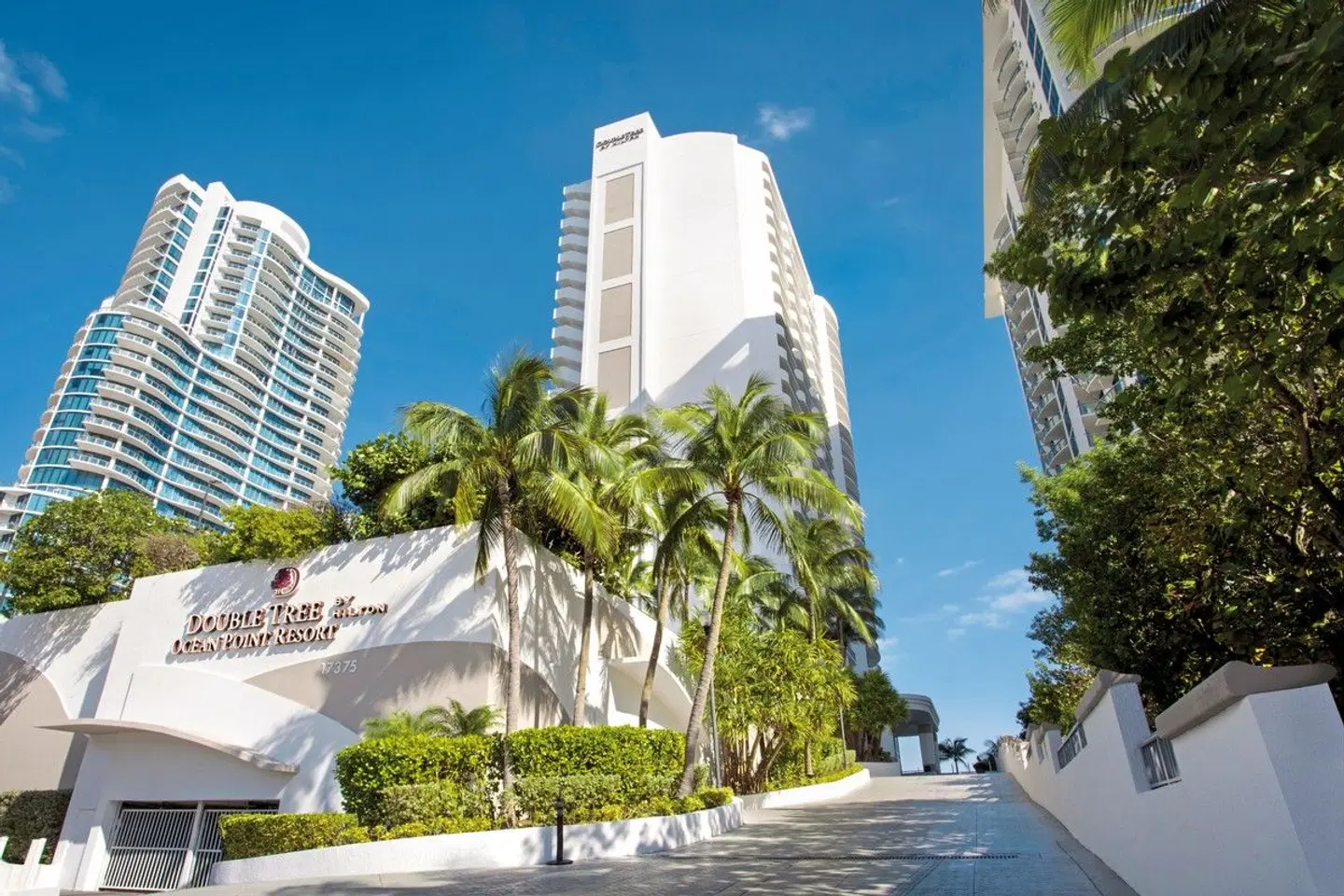 Doubletree Ocean Point Resort & Spa EXTERIOR