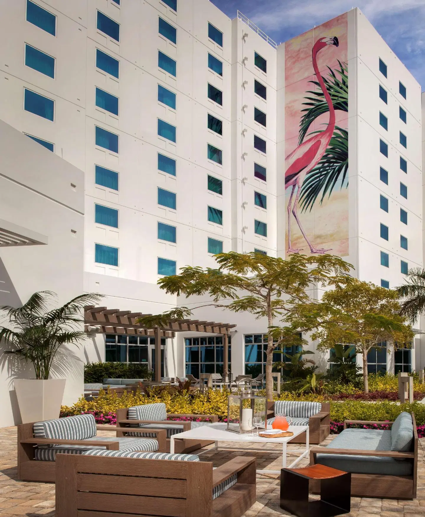 Homewood Suites by Hilton Miami Dolphin Mall EXTERIOR