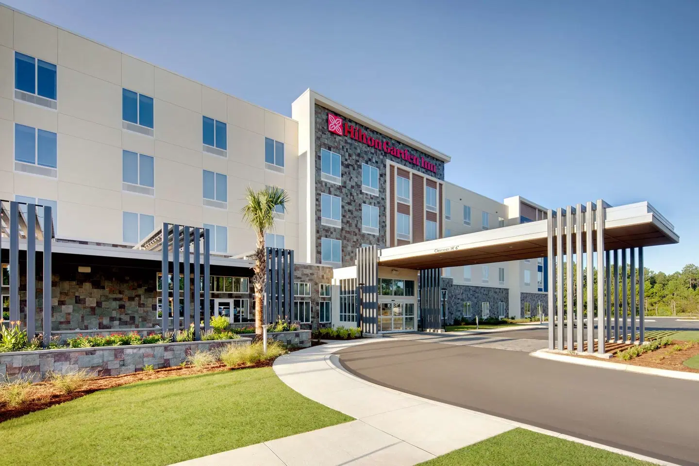 Hilton Garden Inn Panama City Airport EXTERIOR