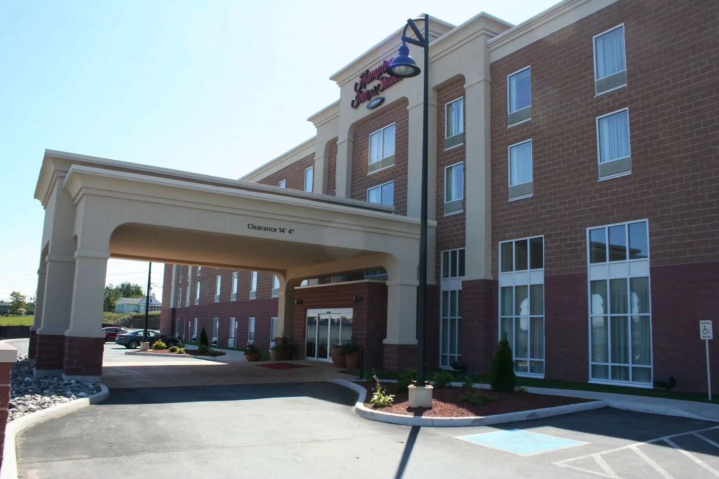Hampton Inn & Suites by Hilton Saint John EXTERIOR