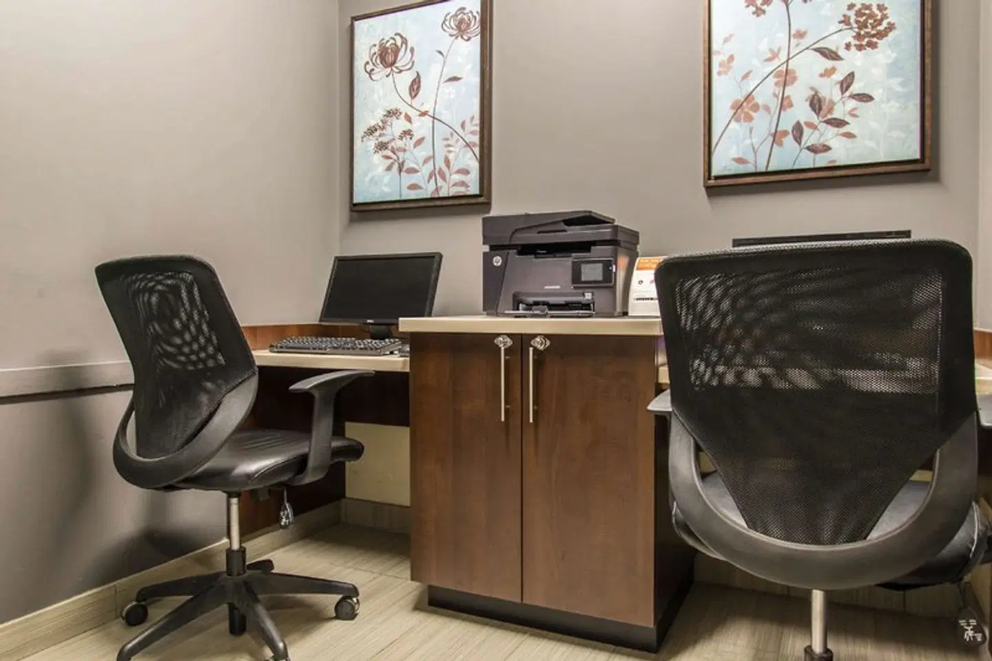 MainStay Suites Winnipeg ROOM_EXAMPLE