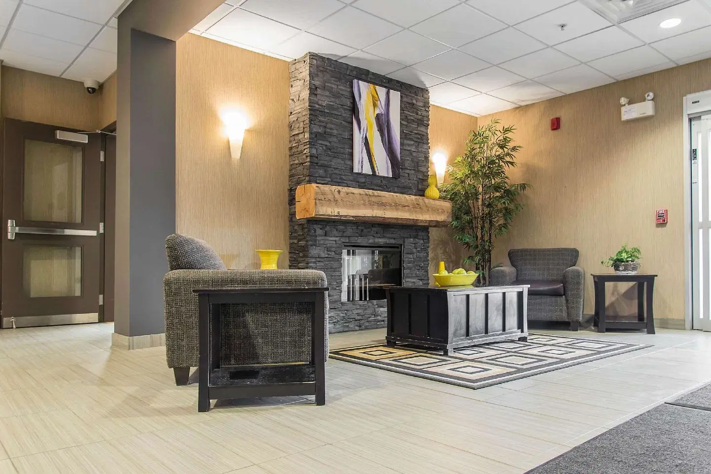 MainStay Suites Winnipeg LOUNGE_LOBBY