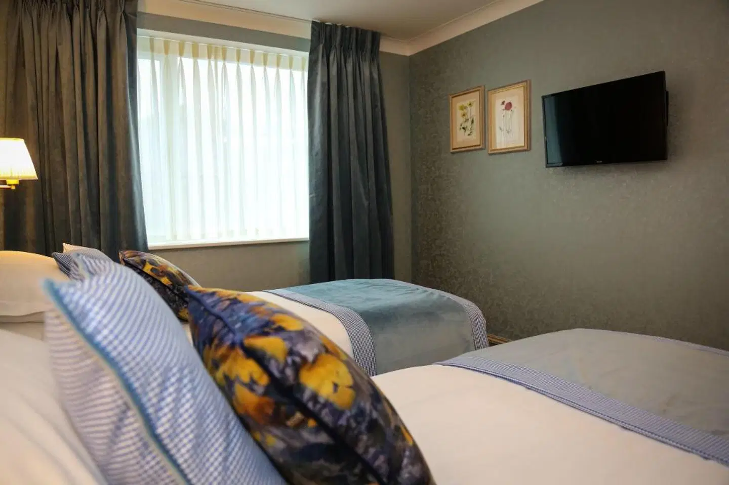 Avalon House Hotel ROOM_EXAMPLE