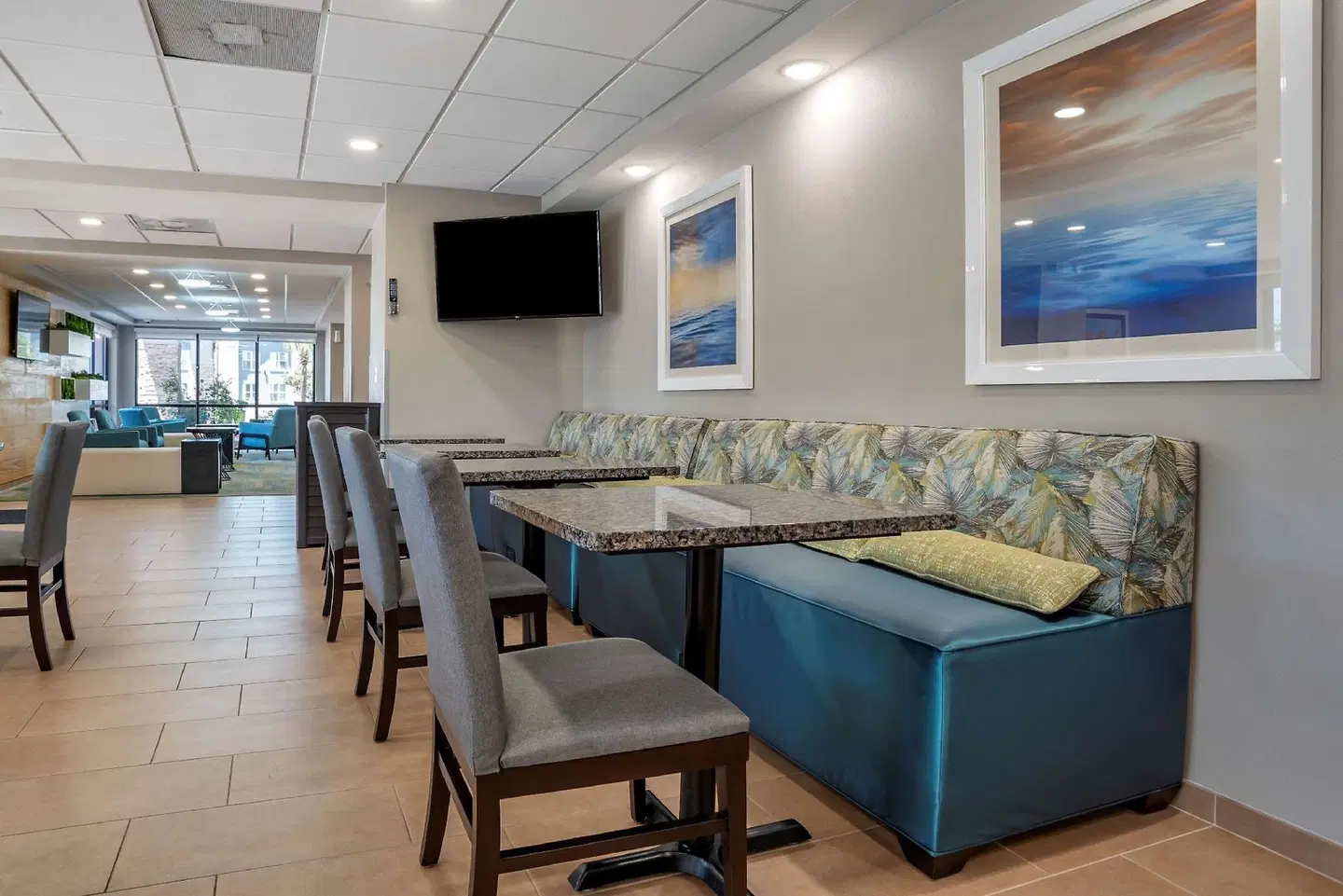 Best Western Plus Panama City Hotel Bar