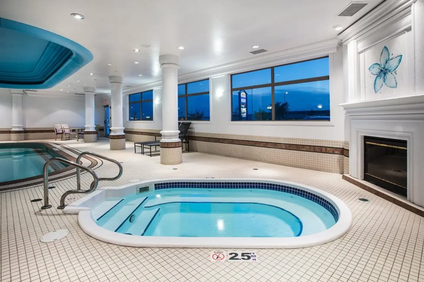 Holiday Inn & Suites Grande Prairie-Conference Ctr by IHG HEALTH_BEAUTY