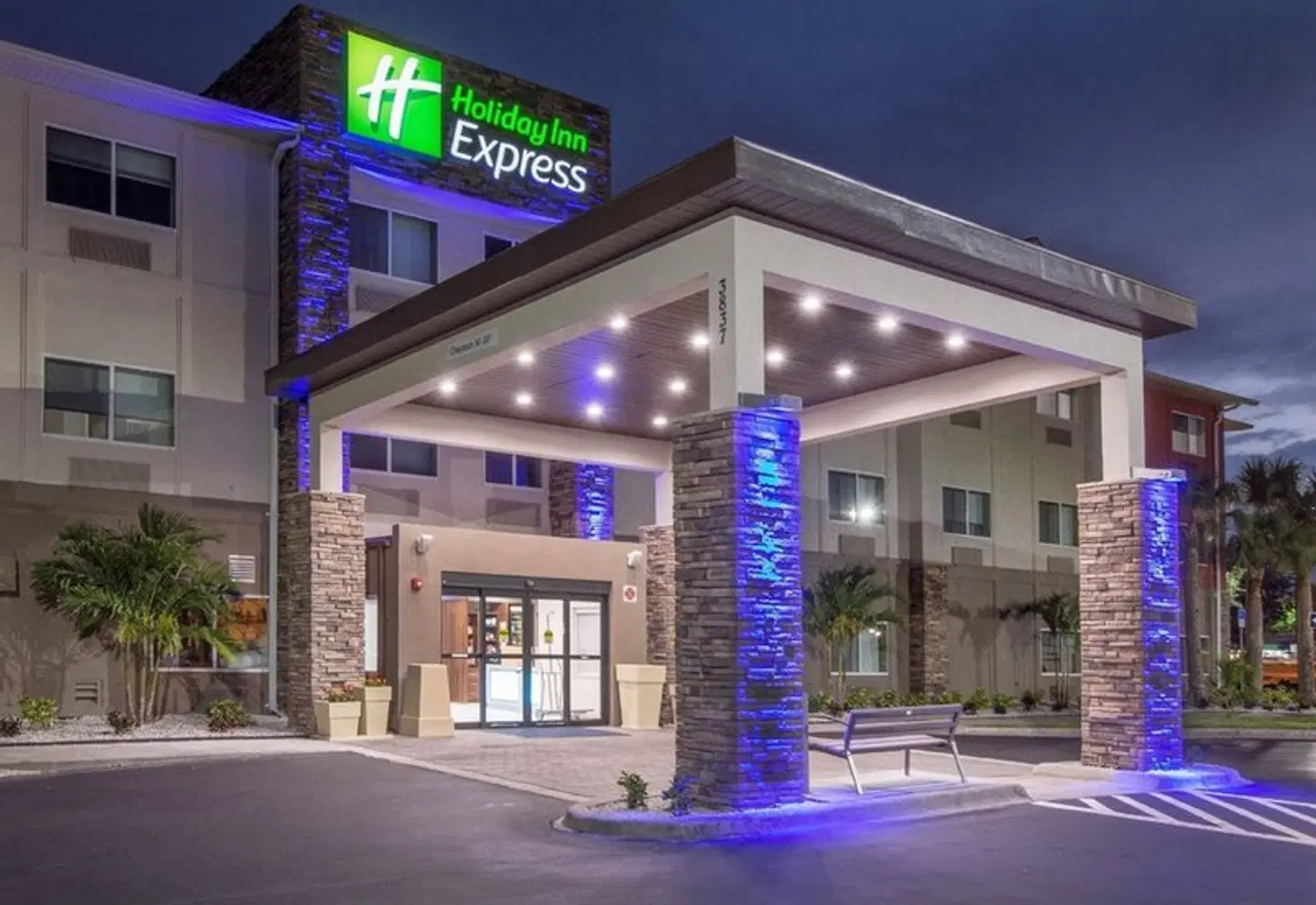 Holiday Inn Express Naples South - I-75 by IHG EXTERIOR