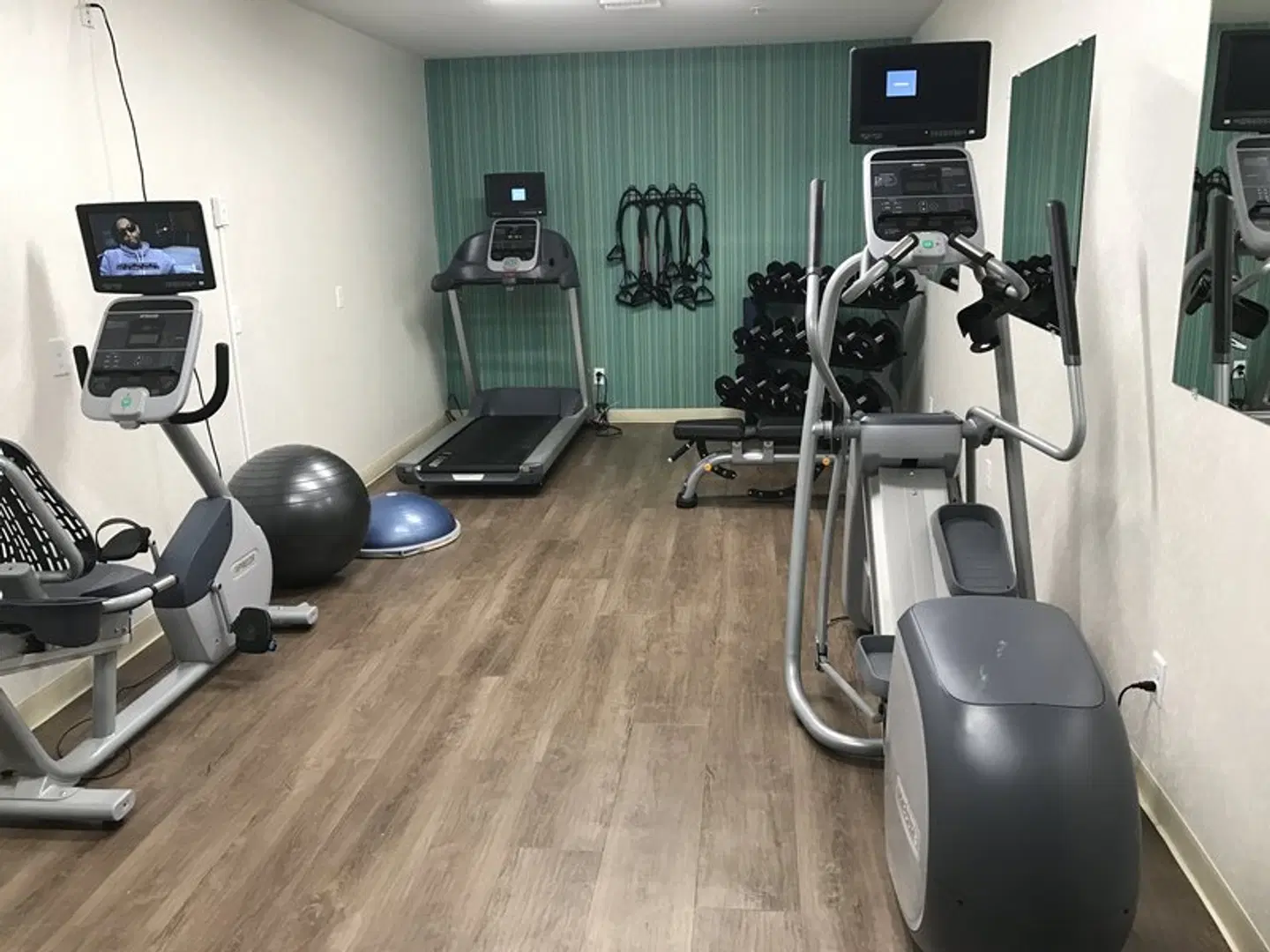 Holiday Inn Express Naples South - I-75 by IHG SPORTS_AND_LEISURE