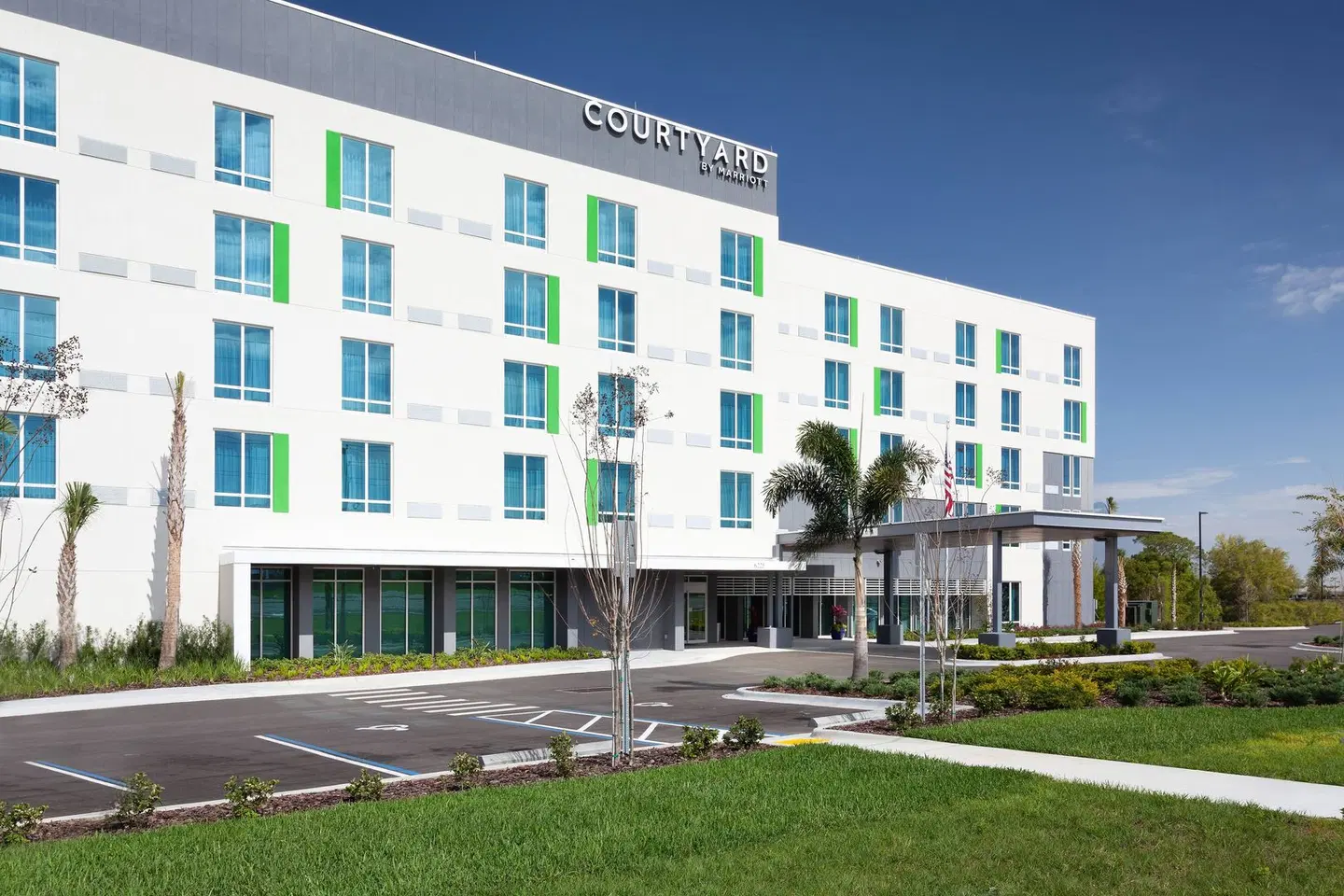 Courtyard by Marriott Winter Haven EXTERIOR