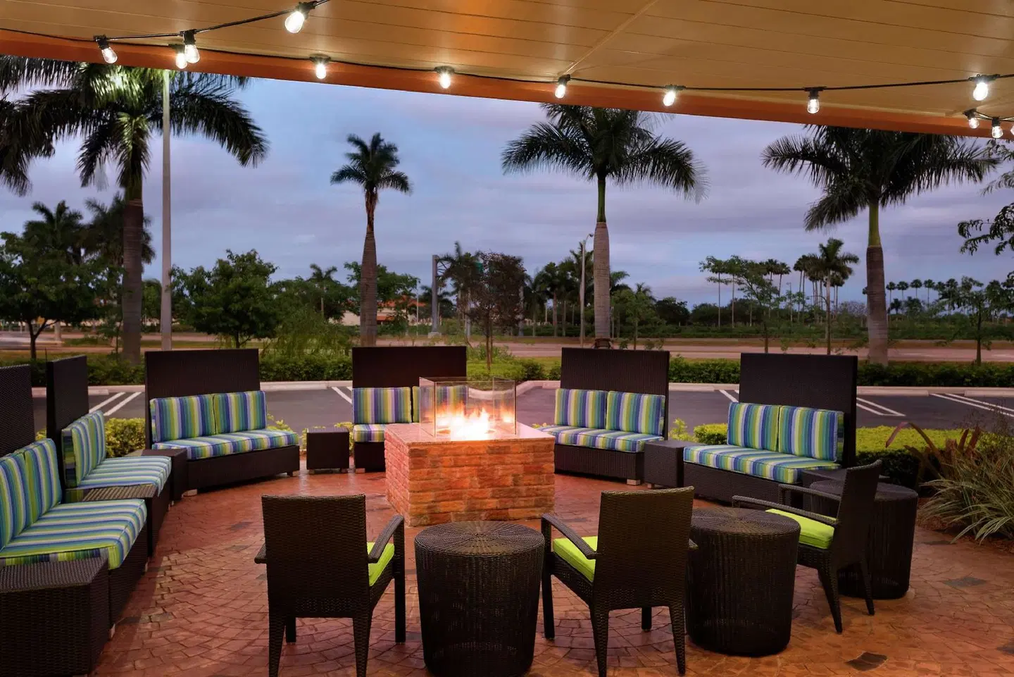 Home2 Suites by Hilton Florida City Terrasse