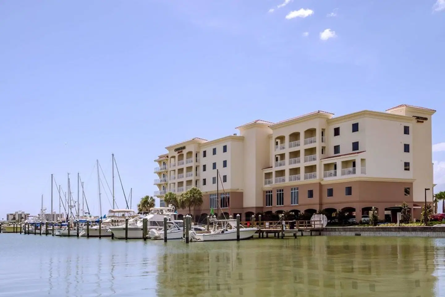 Courtyard by Marriott St. Petersburg Clearwater/Madeira Beach OUTDOOR_POOL
