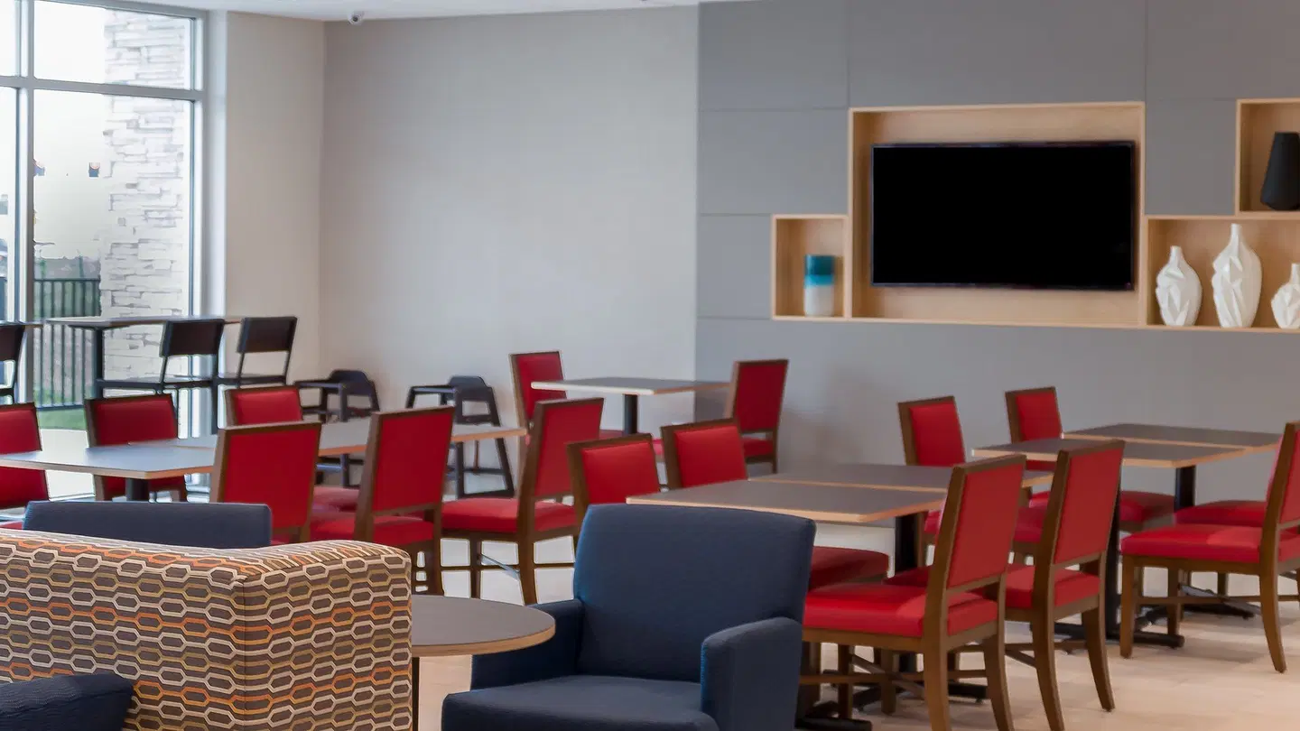 Holiday Inn Express & Suites Tampa East - Ybor City by IHG LOUNGE_LOBBY