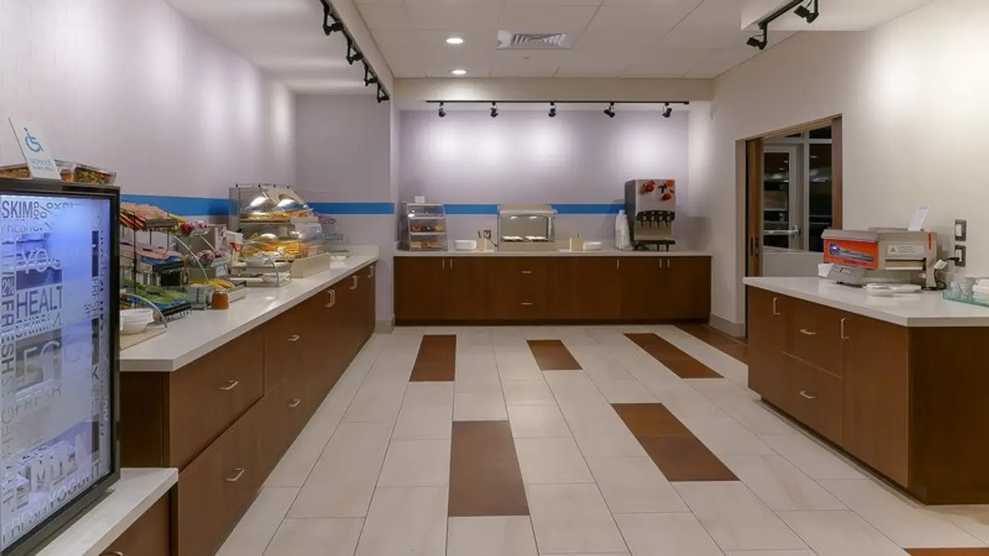Holiday Inn Express & Suites Tampa East - Ybor City by IHG HEALTH_BEAUTY