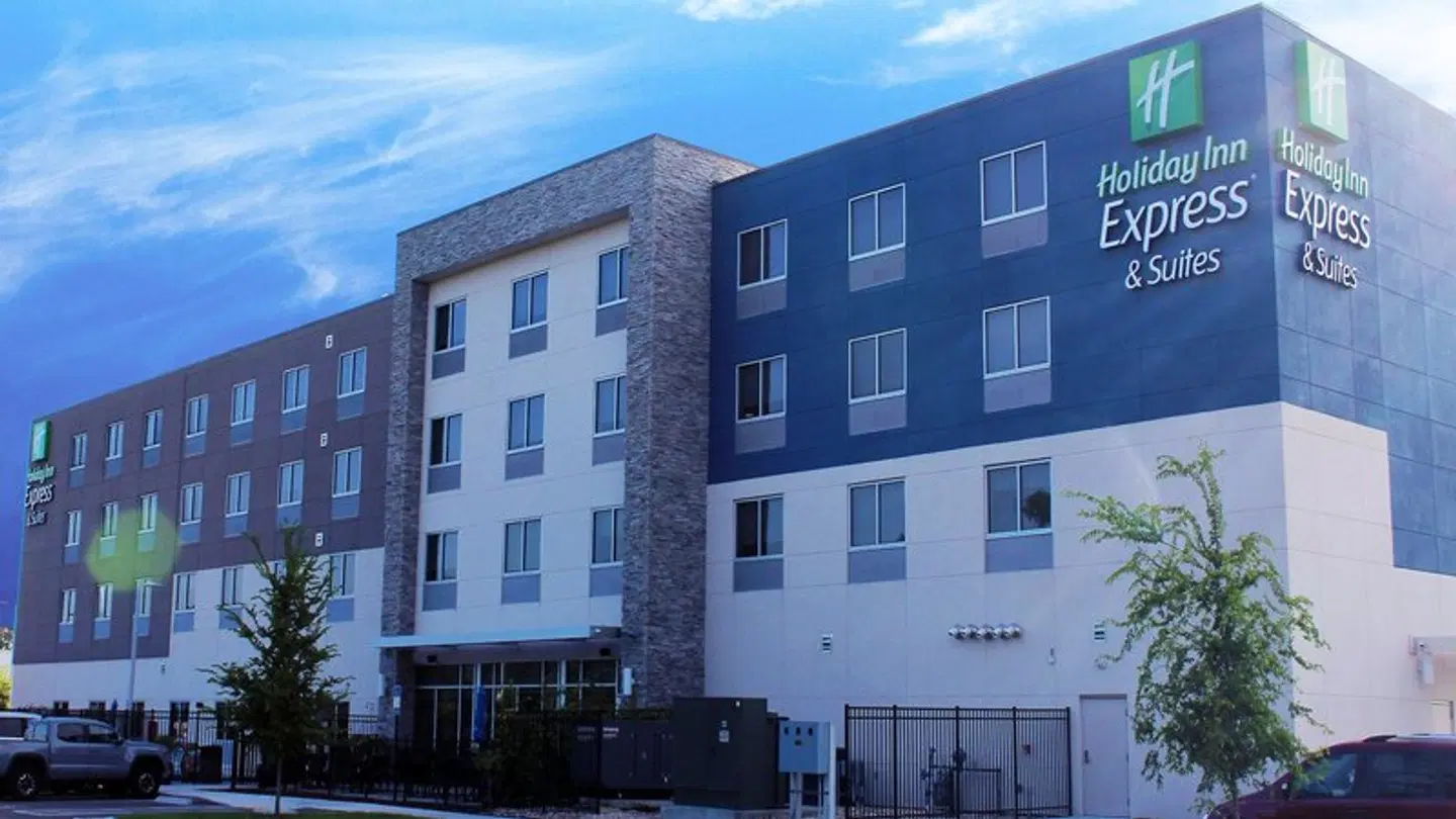 Holiday Inn Express & Suites Jacksonville W - I295 and I10 by IHG EXTERIOR